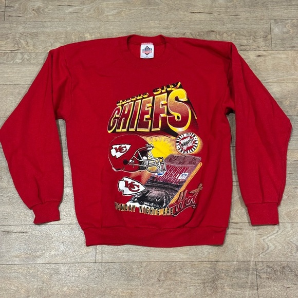 league leader Tops - Vintage Kansas City Chiefs 1994 Made in USA Crewneck Graphic